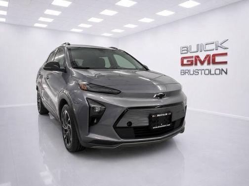 Gray Ghost Metallic 2022 Chevrolet Bolt EUV Premier