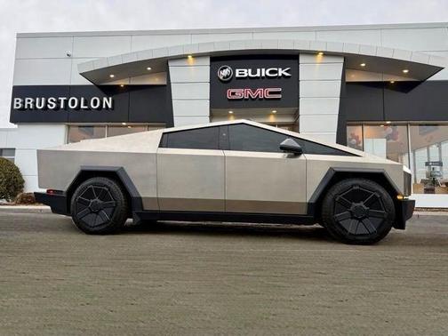 2024 Tesla Cybertruck Cyberbeast