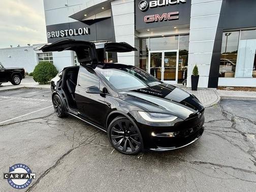 2022 Tesla Model X Base