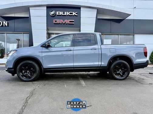 2022 Honda Ridgeline Black Edition