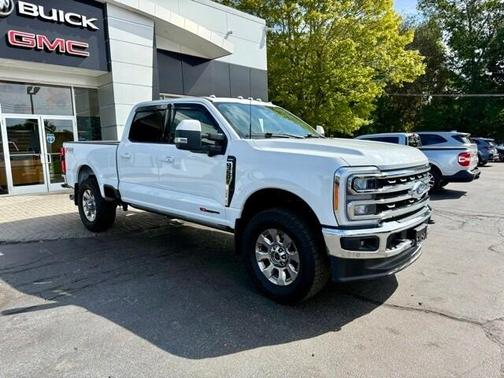 2023 Ford F-350 Lariat Super Duty
