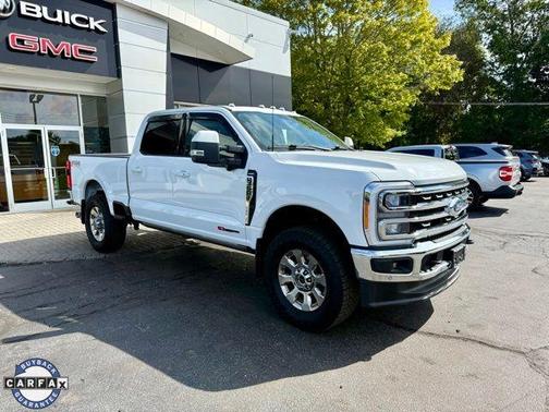 2023 Ford F-350 Lariat Super Duty