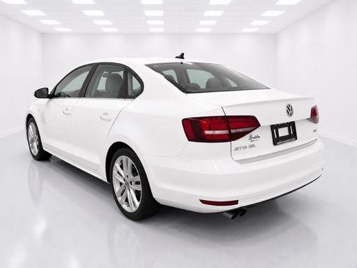 Pure White 2017 Volkswagen Jetta 1.8T SEL