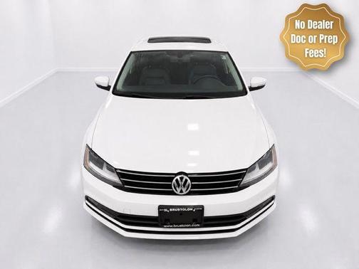 Pure White 2017 Volkswagen Jetta 1.8T SEL