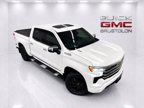 Iridescent Pearl Tricoat 2023 Chevrolet Silverado 1500 High Country