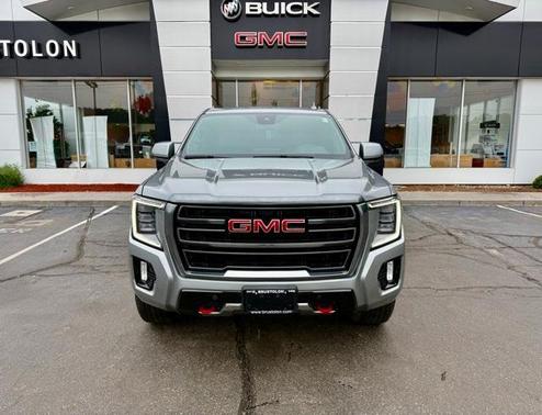 2023 GMC Yukon XL AT4