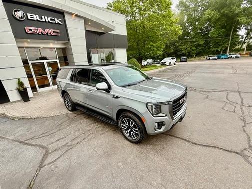 2023 GMC Yukon XL AT4