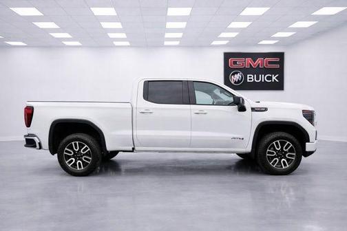 Summit White 2023 GMC Sierra 1500 AT4