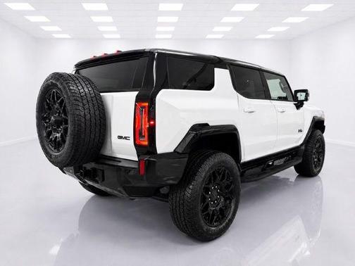 White 2024 GMC HUMMER EV SUV 2X