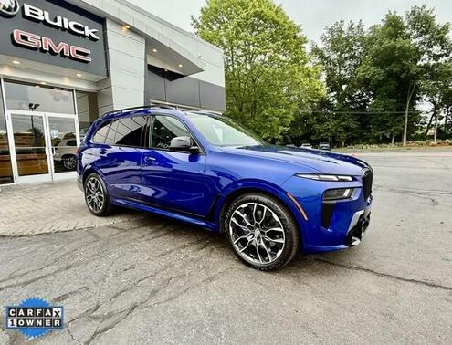 2023 BMW X7 M60i