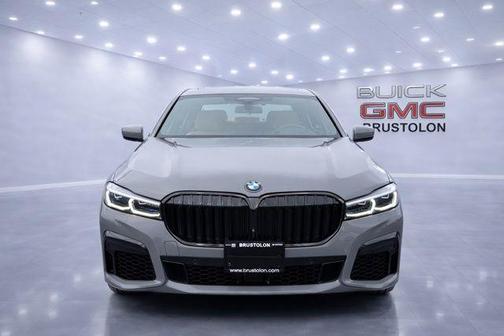 Bernina Gray Amber Effect 2021 BMW 750 i xDrive