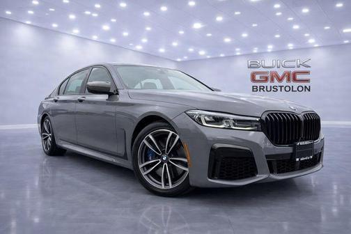 Bernina Gray Amber Effect 2021 BMW 750 i xDrive