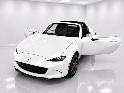 Snowflake White Pearl 2020 Mazda MX-5 Miata Grand Touring