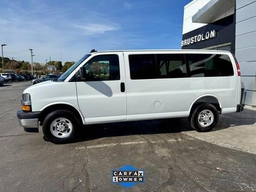 2025 Chevrolet Express 3500 LS
