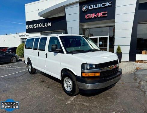 2025 Chevrolet Express 3500 LS