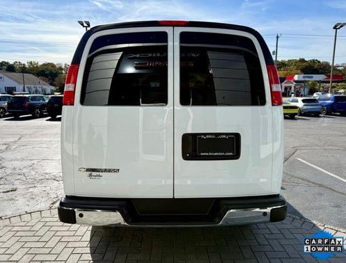2025 Chevrolet Express 3500 LS