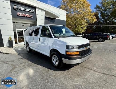 2025 Chevrolet Express 3500 LS
