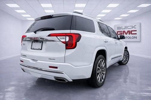 White Frost Tri-Coat 2020 GMC Acadia Denali