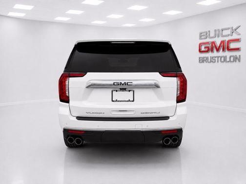 White Frost Tri-Coat 2021 GMC Yukon Denali
