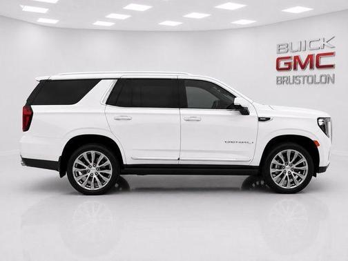 White Frost Tri-Coat 2021 GMC Yukon Denali