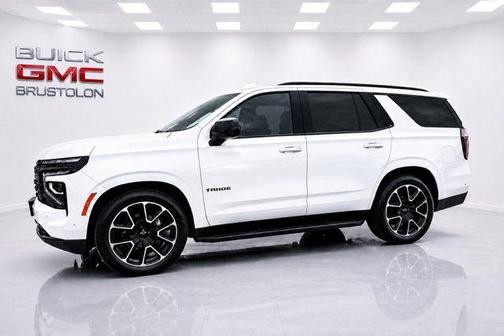 Iridescent Pearl Tricoat 2025 Chevrolet Tahoe RST
