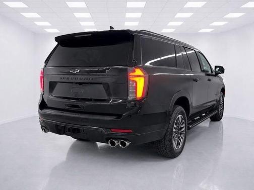 Black 2026 Chevrolet Suburban Z71