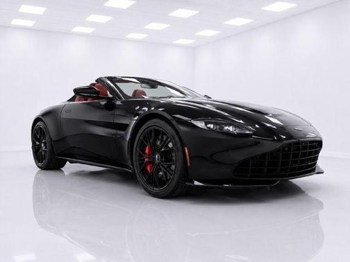 Onyx Black 2021 Aston Martin Vantage Base