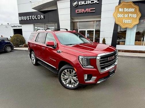 Cayenne Red Tintcoat 2022 GMC Yukon SLT