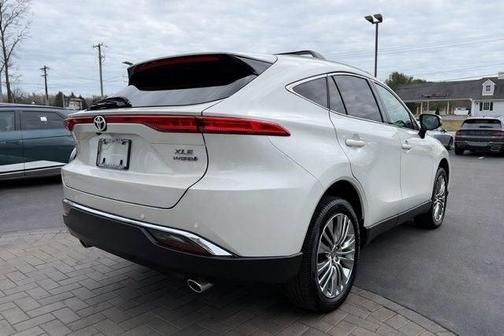 2022 Toyota Venza XLE