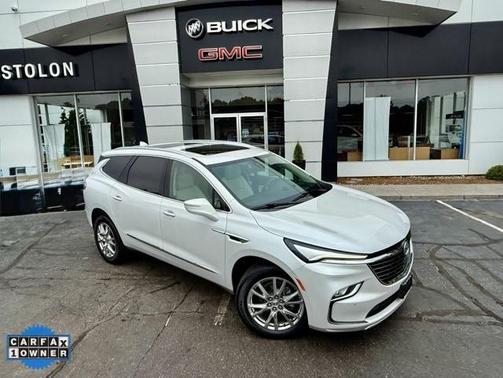 2023 Buick Enclave Premium