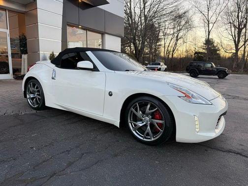 2017 Nissan 370Z Touring Sport