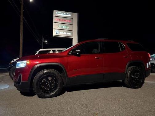 2023 GMC Acadia AT4