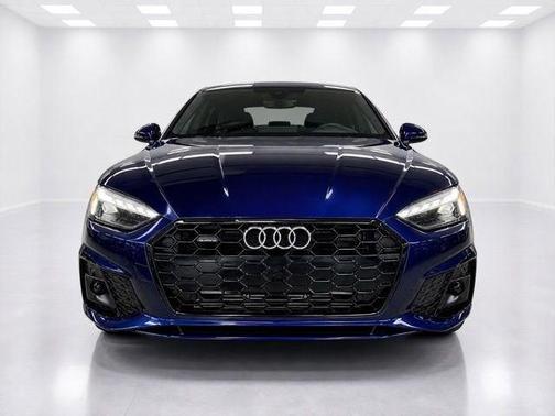 Navarra Blue Metallic 2025 Audi A5 Sportback 45 S line quattro Premium