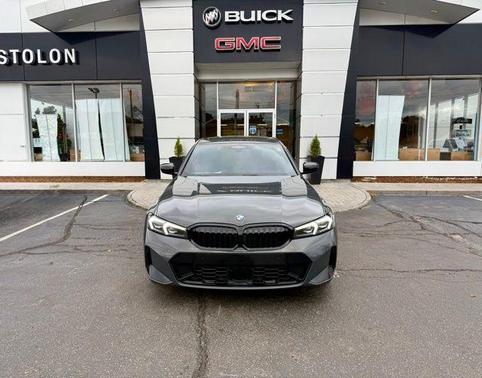 2025 BMW 330 i xDrive