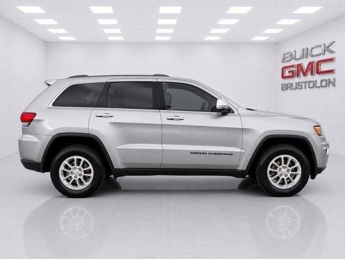 Billet Silver Metallic Clearcoat 2018 Jeep Grand Cherokee Laredo E