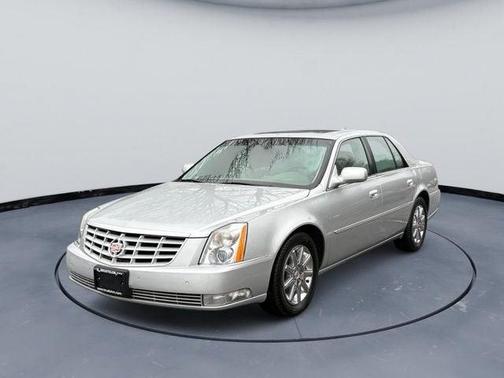 Radiant Silver 2010 Cadillac DTS Base
