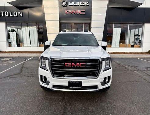 2023 GMC Yukon XL SLT