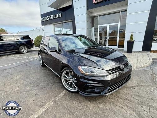 2019 Volkswagen Golf R 2.0T w/DCC & Navigation