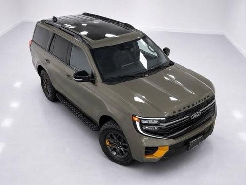 Green 2025 Ford Expedition Tremor