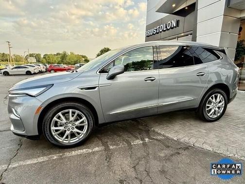 2023 Buick Enclave Premium