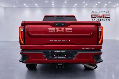 2024 GMC Sierra 2500 Denali