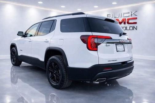 Summit White 2023 GMC Acadia AT4