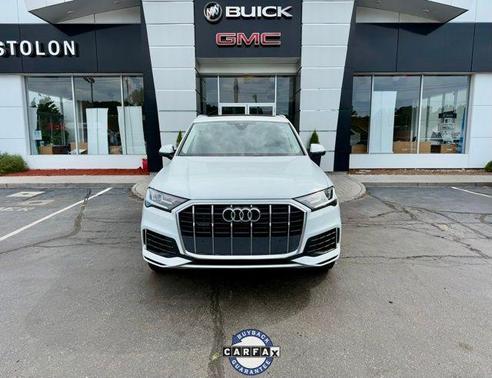 2022 Audi Q7 55 Premium