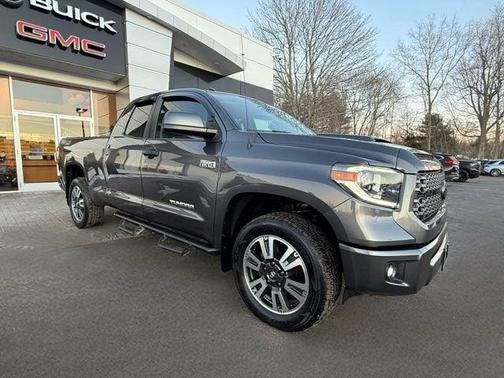 2018 Toyota Tundra SR5