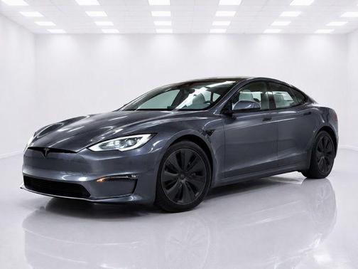 Midnight Silver Metallic 2022 Tesla Model S Plaid