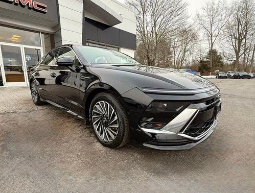2024 Hyundai SONATA Hybrid Limited