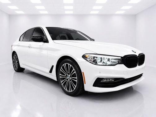 White Metallic 2018 BMW 540 i xDrive