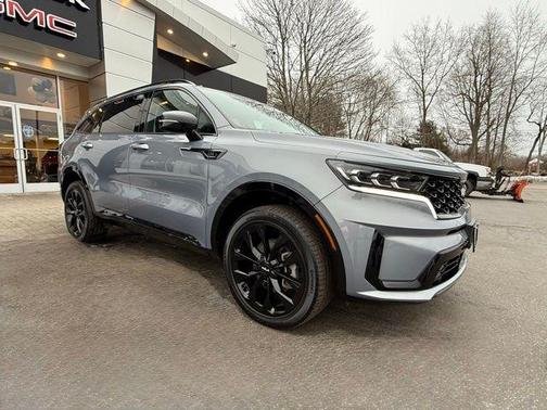 Everlasting Silver 2023 Kia Sorento SX