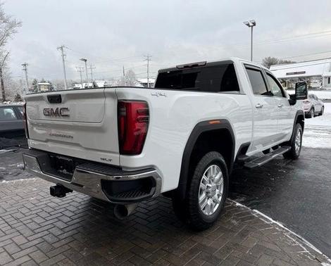 Summit White 2024 GMC Sierra 2500 SLT