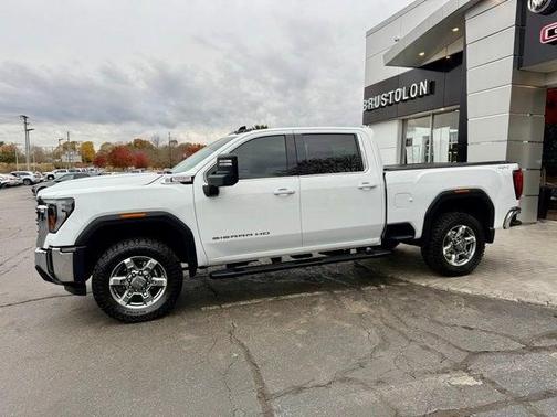 2025 GMC Sierra 2500 SLE